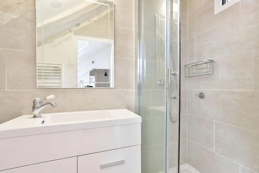 Stunning Duplex Near Place De La Nation Paris