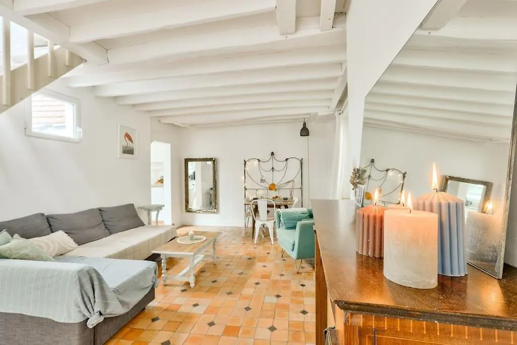 Stunning Duplex Near Place De La Nation Daire *
